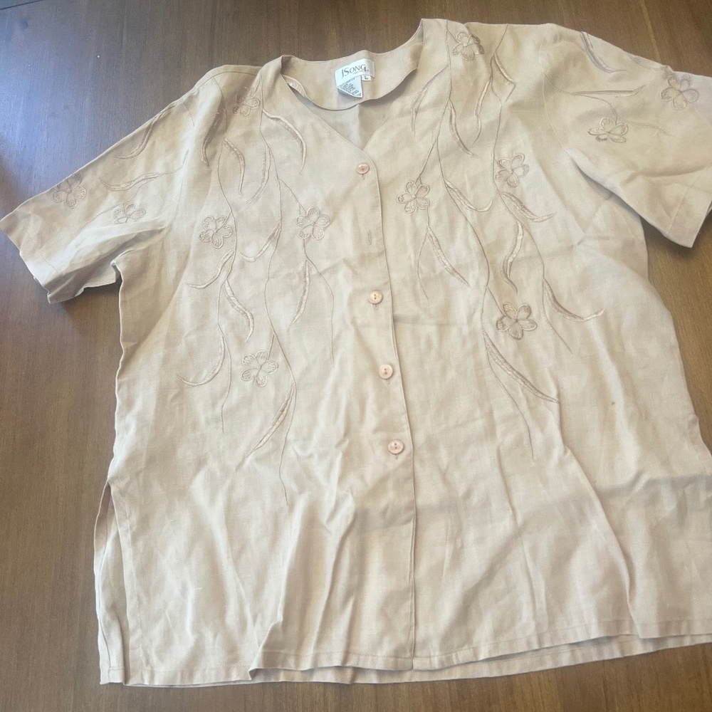 Embroidered linen blouse.